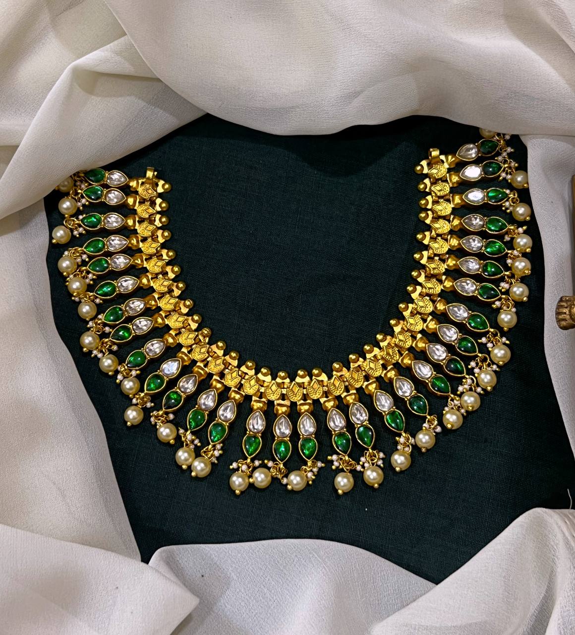 Jadau Double Leaf Necklace in Gold Polish - KN00590