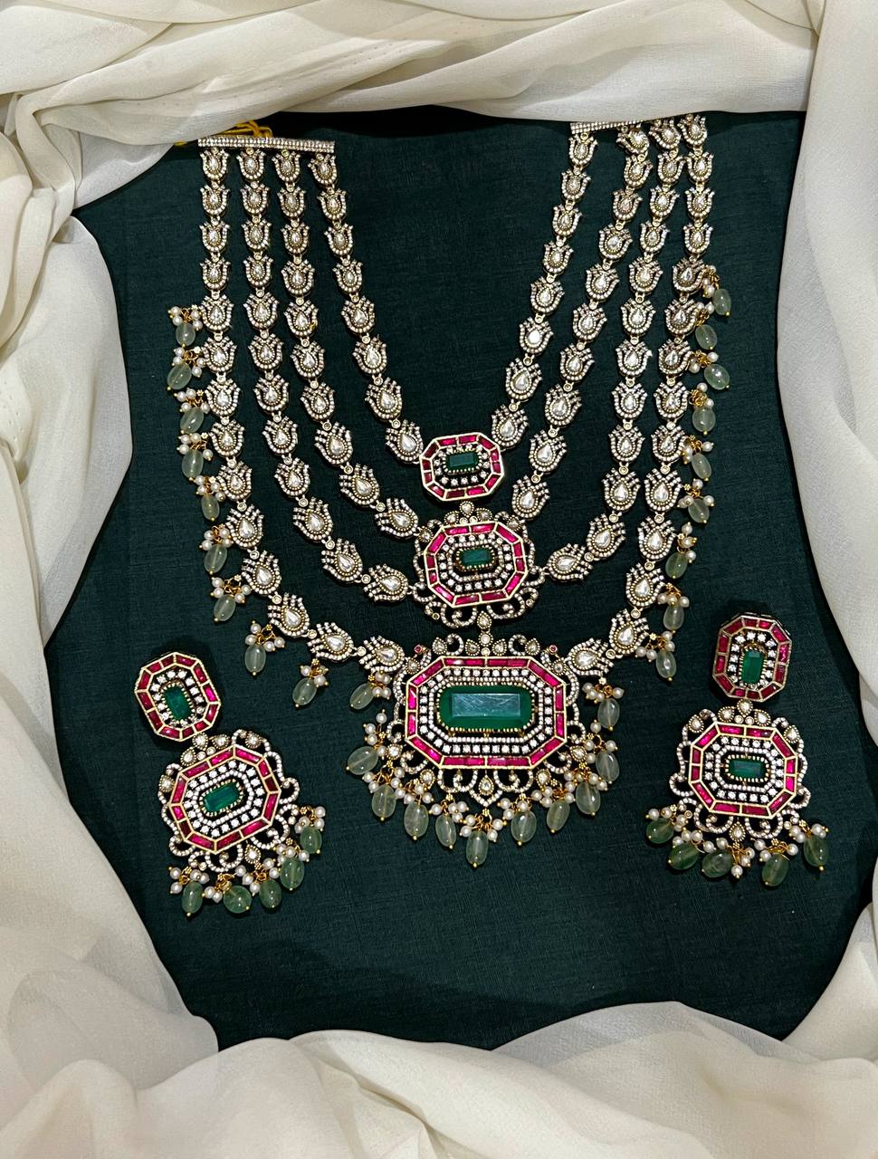 Victorian Mozonite Layer Haram With Emerald Stone And Jadau- VH0059