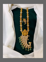 White Jadau Stone Lakshmi In Tiger Nail Pendant - KN00192