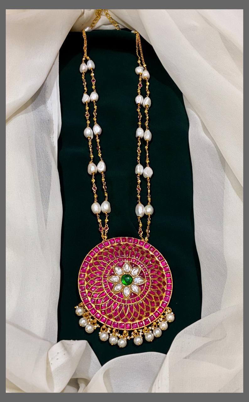 White Pearl With Kundan Pendent - PB0098