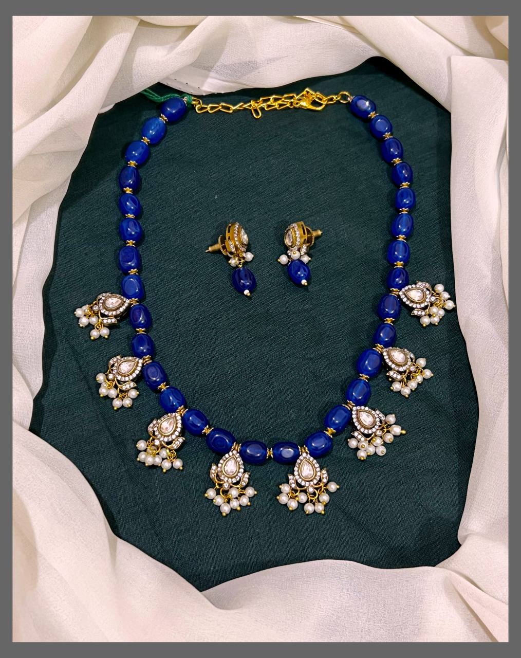 Pearl Necklace With Small Pendants - PB00305