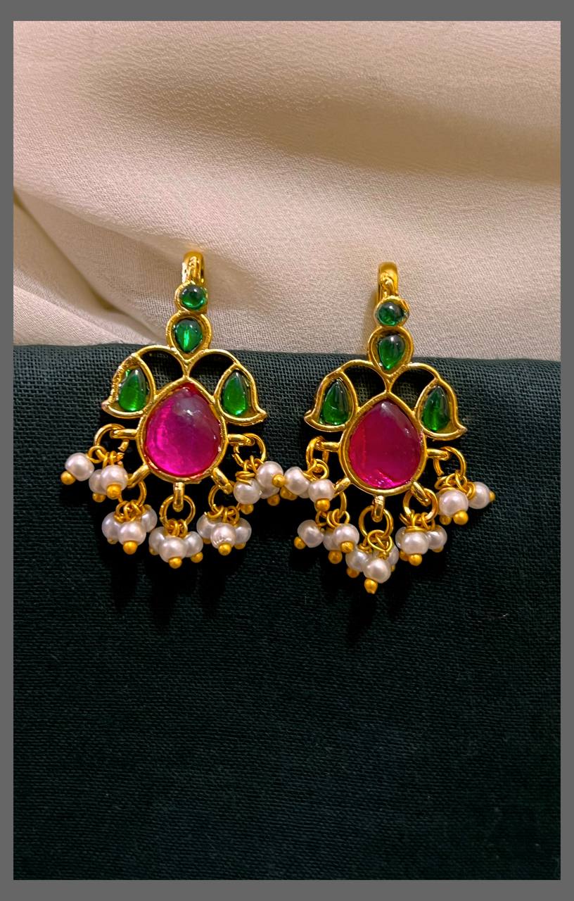 Emerald with Pearl Kundan Earrings - KE0075