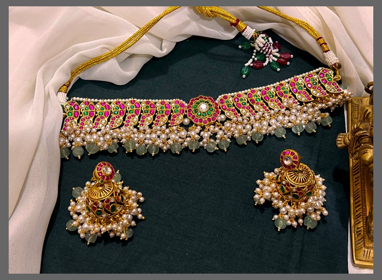 Multi Colour Peacock Chokar with Flower in Kundan - KN00536
