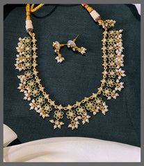 Emerald Flower Necklace in Nakshi - NN00752