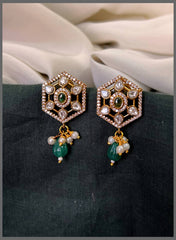 White Flower Stud Earring in Vicorian - VE00224