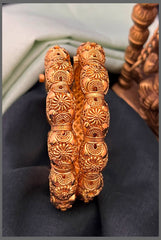 Beautiful Antique Bangles in Kundan - BG00558