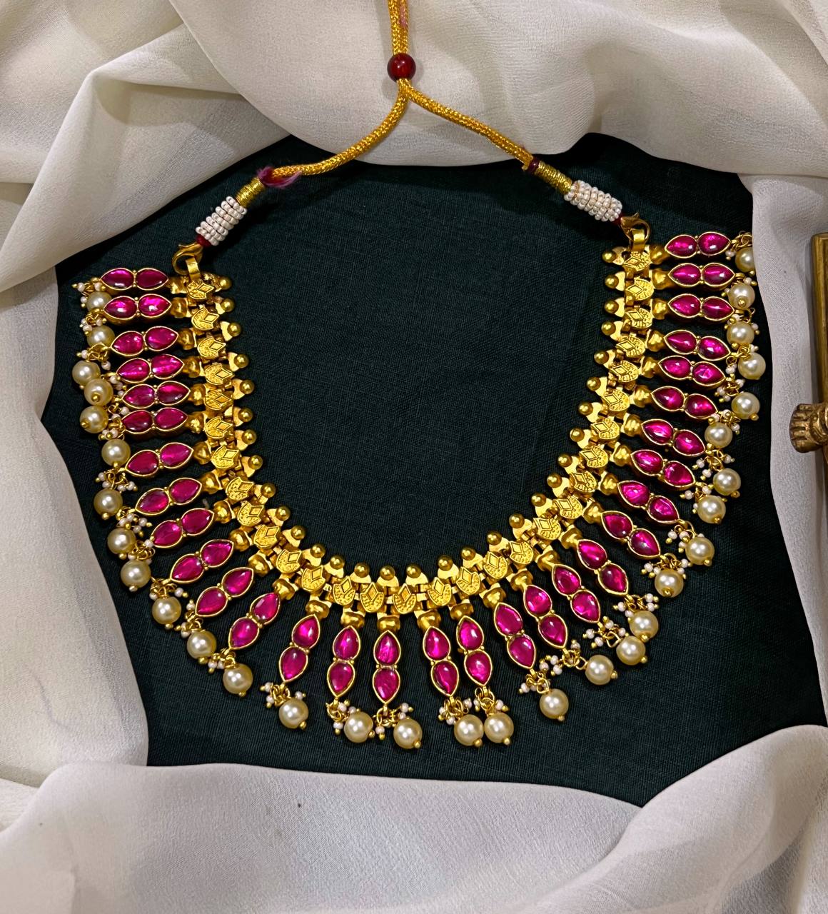 Jadau Double Leaf Necklace in Gold Polish - KN00590