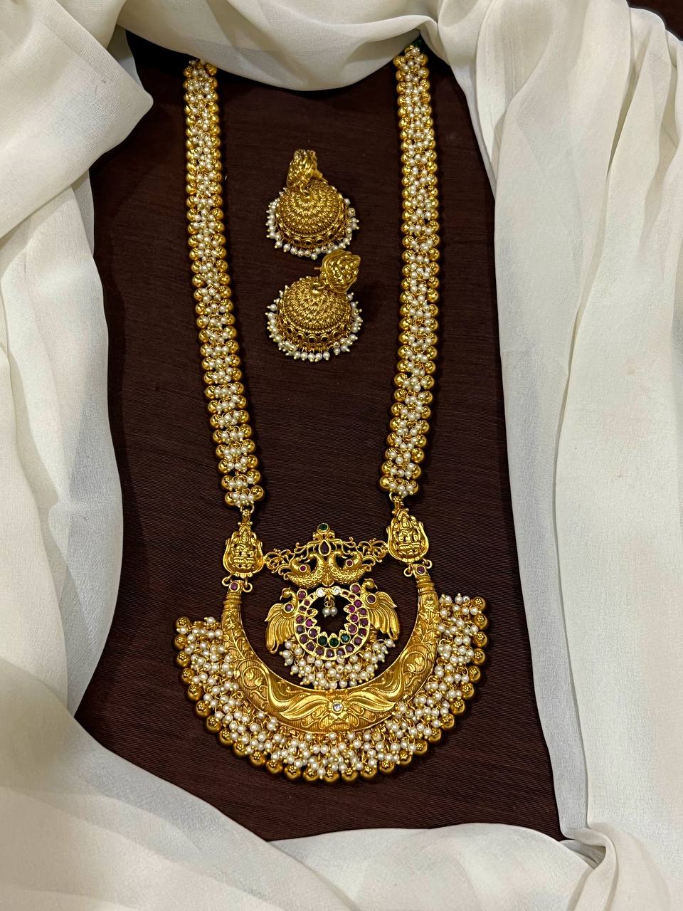 Grand And Elegant Big Chandbali Pearl Pendant With Pearl Side Haram - NH00471