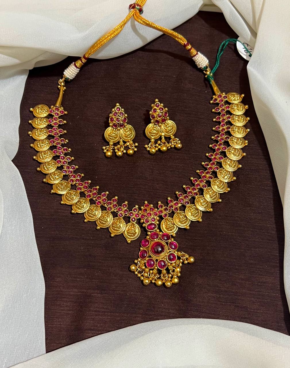 Lakshmi Kaasu in Antique polish with Kempu Stones - NN0011
