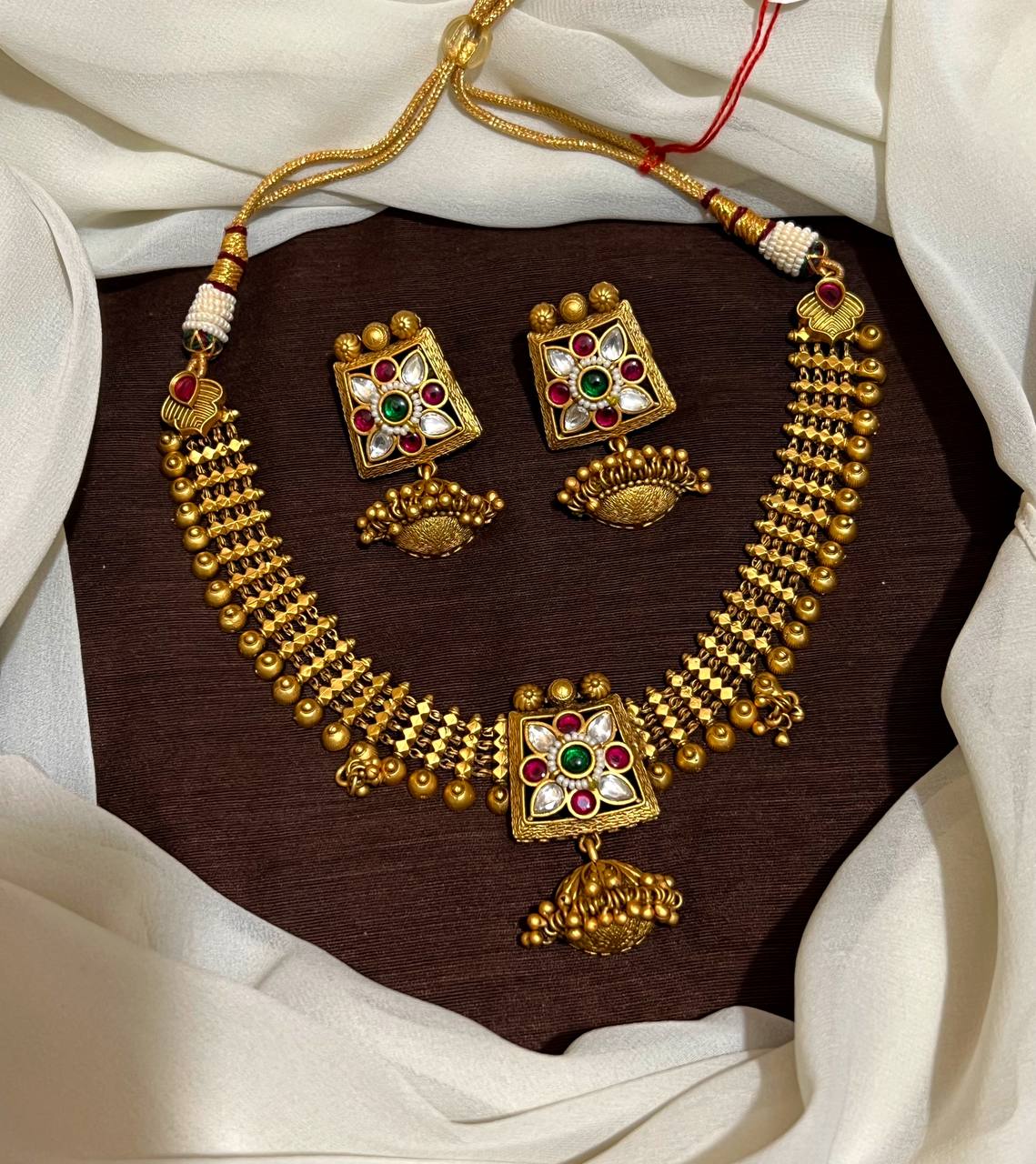 Jadau Traditional Necklace With Pendant and Earrings - KN006