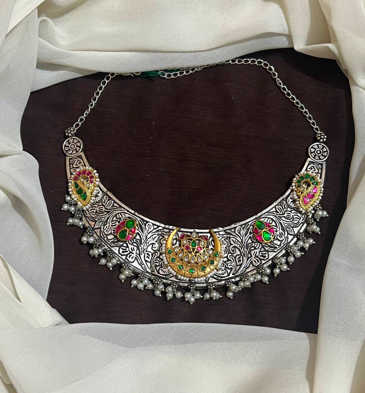 German Silver Necklace With Jadau Pendant - KN00680
