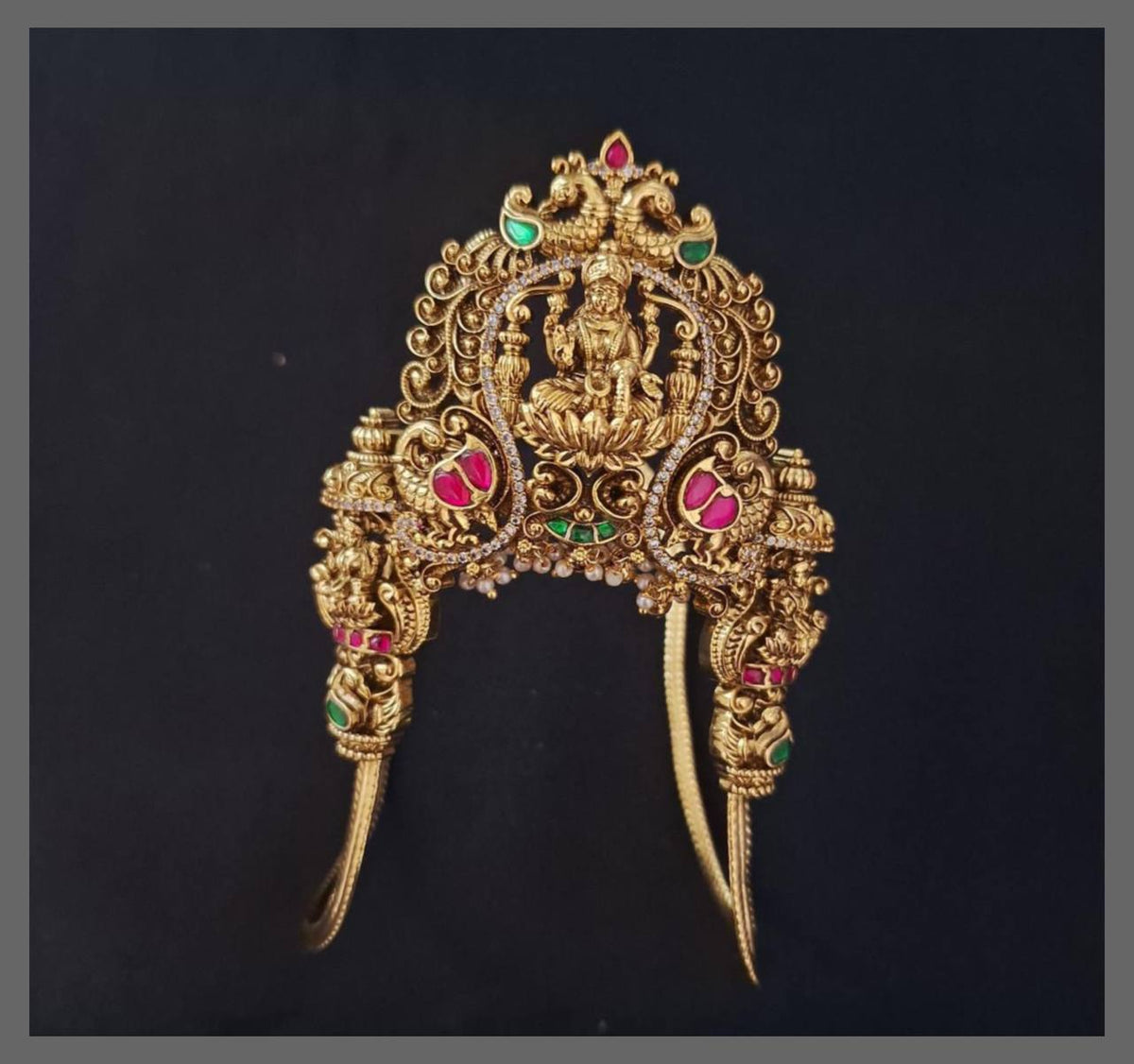 Elegant Nakshi Jadau Vanki -VN0010