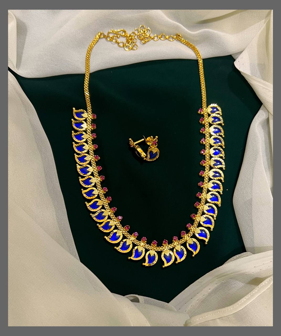 Kempu Mango Kerala Style Set - NN00266