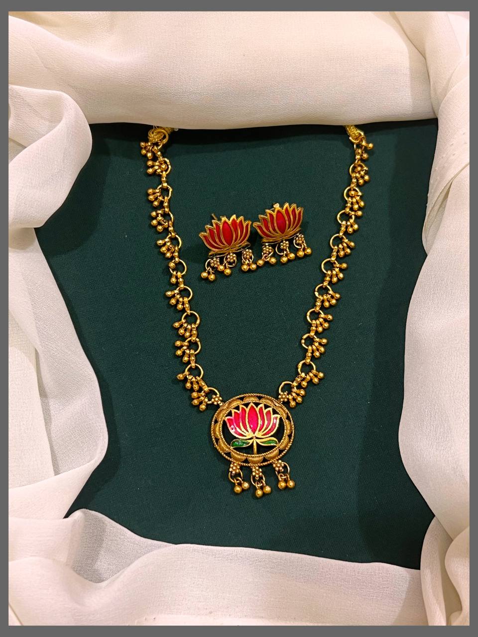 Beautiful Chain With Lotus Pendent In Nakshi - NN00469