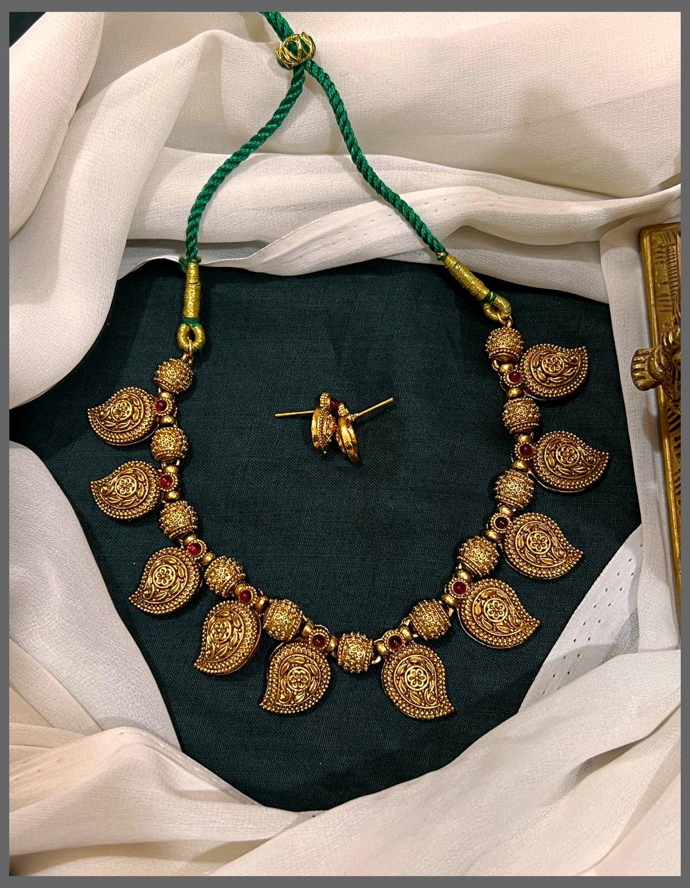 Antique Mango Necklace with Gold Beads in Nakshi - PB00485