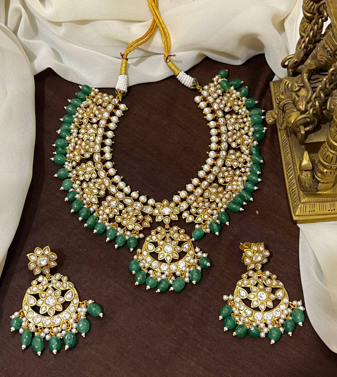 White Stone Jadau Necklace With Earrings - KN00124