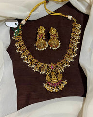 Kempu necklace with Lakshmi pendant and pearls - NN00960