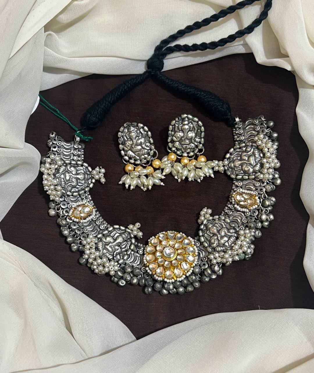 German Silver Necklace With Jadau Pendant and Rice PEarls - NN00990