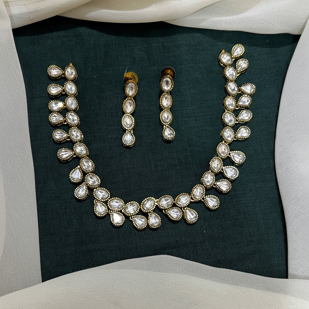 Mozonite Victorian Single Layer Neckalce - VN00183