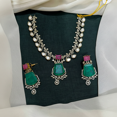 Victorian necklace With Emerald And Pink Stone - VN00181