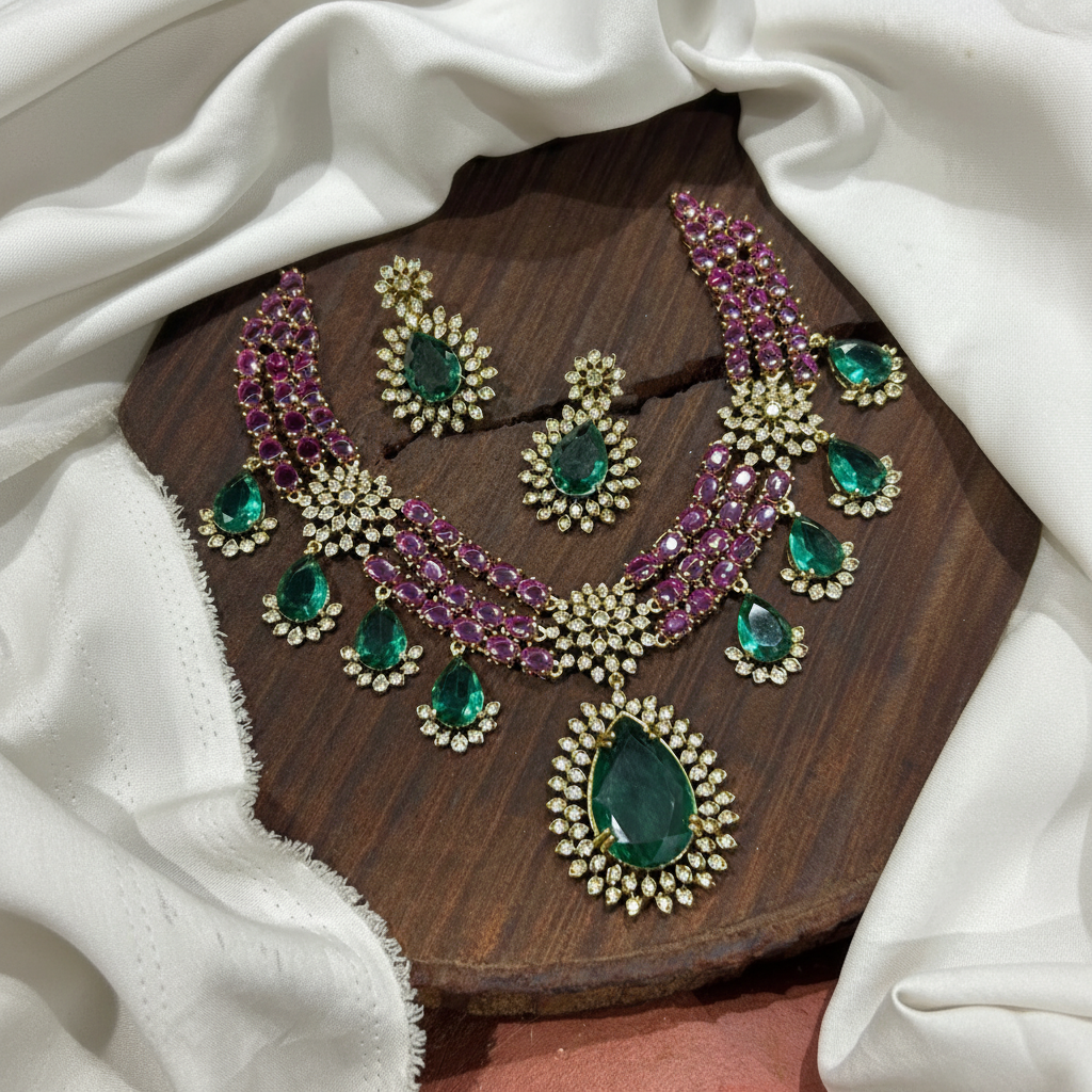Grand Victorian Necklace With Green beads - VN00189
