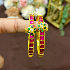 Jadau Screw Openable Single Line Bangle With Flower - BG00650
