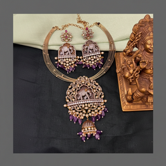 Beautiful Elephant Pendant Necklace in Victorian - VN00173