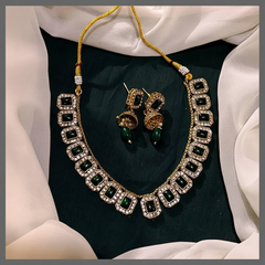 Beautiful Stone Necklace in Victorian - VN00146