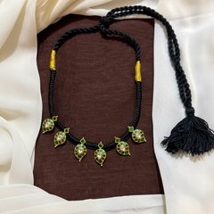 Jadau Mango Pendant Black Dori - BD00133